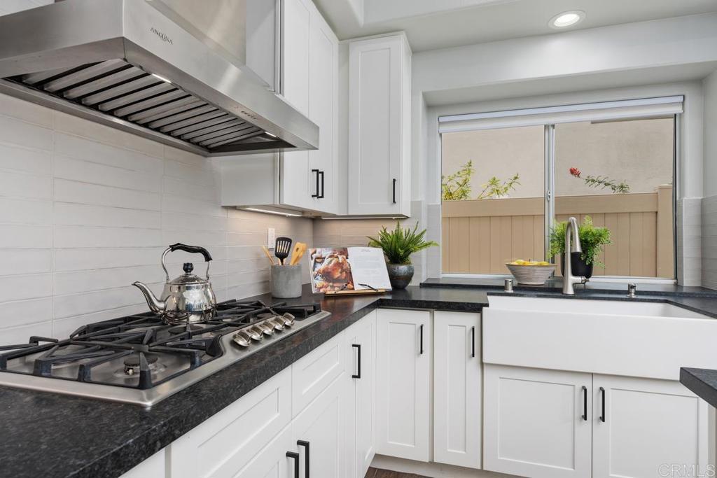 1702 Blackbird Circle - photo 11
