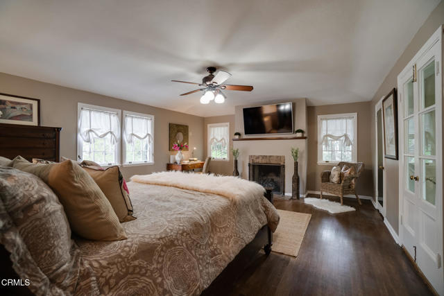 584 Rosemont Avenue, Pasadena CA: https://media.crmls.org/mediaz/764be8a4-e1fb-4851-b5a6-7f617834d9fb.jpg