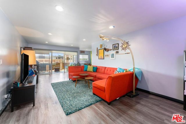 6225 Coldwater Canyon Avenue, 210 photo 4