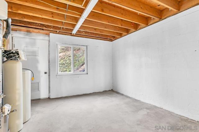 Image 58 of 71 For 6425 Crystalaire Dr