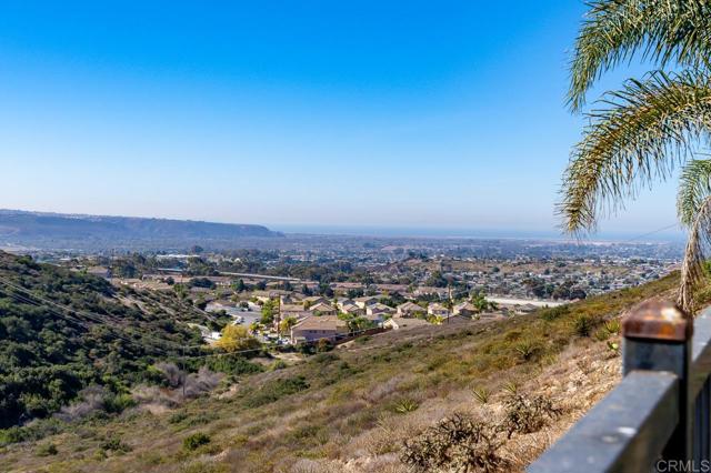 Detail Gallery Image 12 of 45 For 4773 Sea Coral Dr, San Diego,  CA 92154 - 6 Beds | 4 Baths