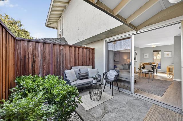 5645 Evergreen Terrace, Fremont CA: https://media.crmls.org/mediaz/764da397-9caa-4c61-8fe2-1d0b99355c05.jpg