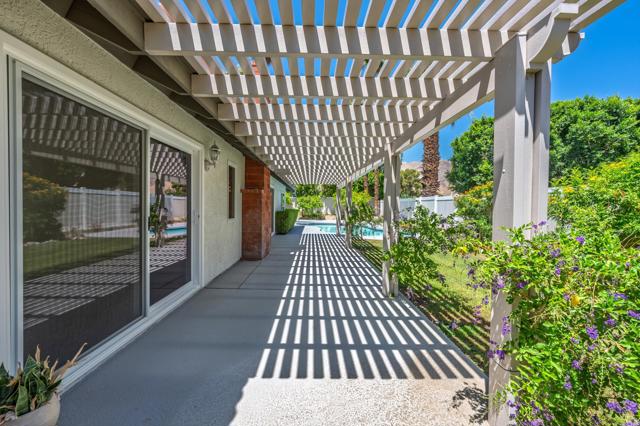 Image 6 of 37 For 72890 Amber Street