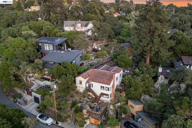 Image 7 of 60 For 491 Vincente Avenue