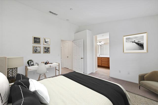 6342 Citracado Cir, Carlsbad CA: https://media.crmls.org/mediaz/764fbd8f-9578-4df3-8872-aaba460919b9.jpg