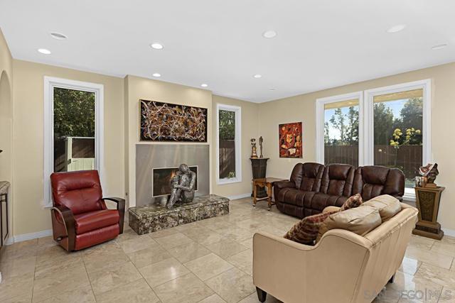 927 Tingley Lane, San Diego CA: https://media.crmls.org/mediaz/764fea57-4202-4860-b0ca-bcad5e9b13e5.jpg