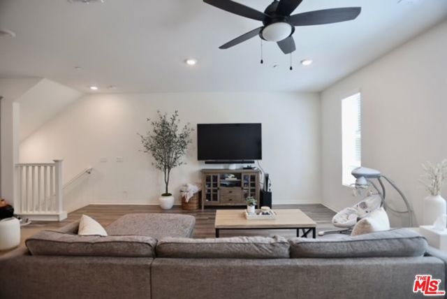 20625 desert ash Lane photo 6