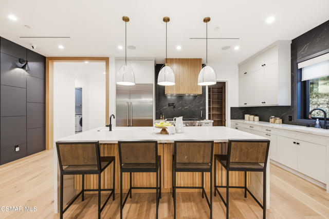 5 Bed Home for Sale in Sherman Oaks, California