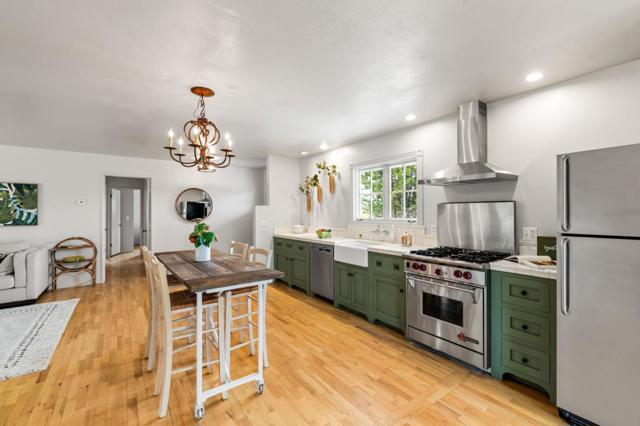 2074 Marsala Circle, Monterey CA: https://media.crmls.org/mediaz/76522772-cade-472a-875d-881714a8f1d1.jpg