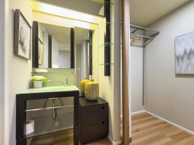 8124 Shelter Creek Lane, San Bruno CA: https://media.crmls.org/mediaz/7652ad6f-b029-4a66-a27d-c9e81ef5fe0c.jpg