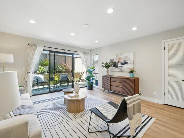 1685 Bayridge Way, San Mateo CA: https://media.crmls.org/mediaz/76545427-565c-4f34-acf6-b9766c7302f2.jpg