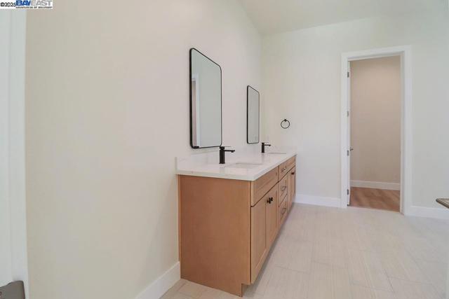 5232 Henderson Ct, Antioch CA: https://media.crmls.org/mediaz/7654a713-800e-4019-914e-3b624de15e96.jpg