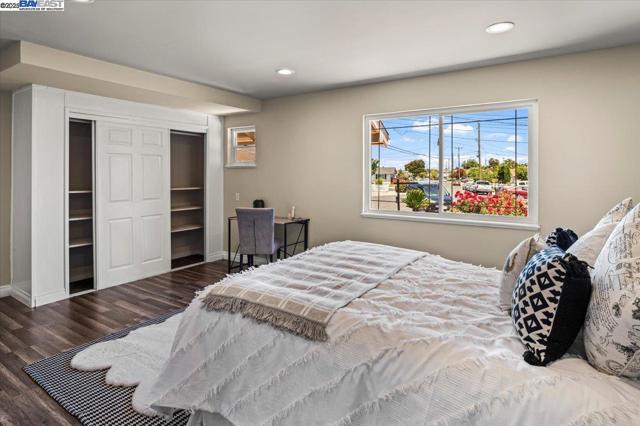 28399 CUBBERLEY CT, Hayward CA: https://media.crmls.org/mediaz/7654ea7a-fb46-43ff-83dd-361bd6f7e661.jpg