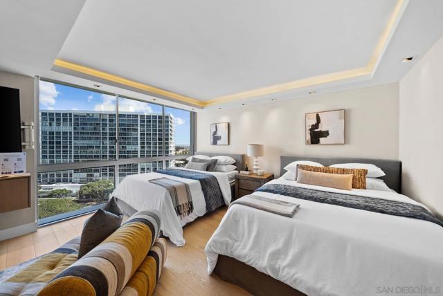 1780 Avenida Del Mundo, Coronado CA: https://media.crmls.org/mediaz/76558439-7e47-4c6e-92f1-913ad4fc2ba3.jpg