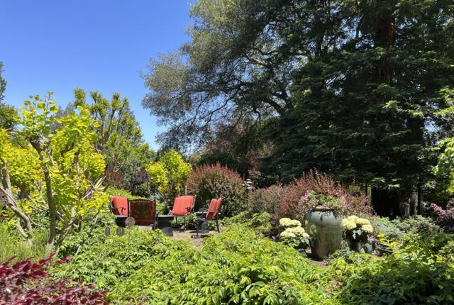 21106 Brush Road, Los Gatos CA: https://media.crmls.org/mediaz/76559ae7-0a35-4c8b-8274-10a9b469ae9a.jpg