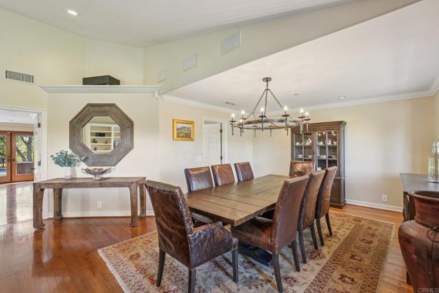 Detail Gallery Image 8 of 49 For 707 S Live Oak Park Rd, Fallbrook,  CA 92028 - 4 Beds | 4 Baths