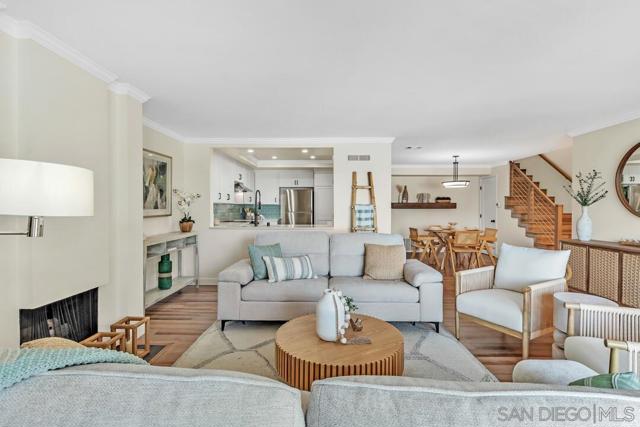 24 Montego Court, Coronado CA: https://media.crmls.org/mediaz/7656e203-cec6-4fa2-b26b-5fba52fba442.jpg