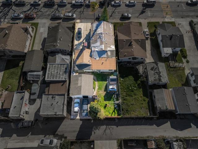 229 Elm Street, Watsonville CA: https://media.crmls.org/mediaz/7656e3da-1239-4a20-be5e-5687d19de729.jpg