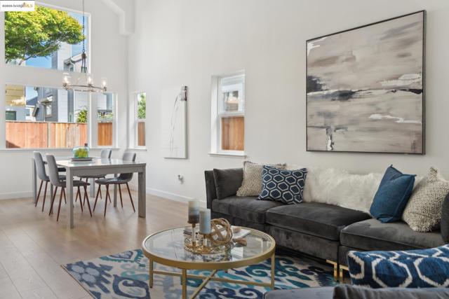 102 Waterview Dr, Richmond CA: https://media.crmls.org/mediaz/76573a8e-2559-4af4-9c79-ba1d43f0b60d.jpg