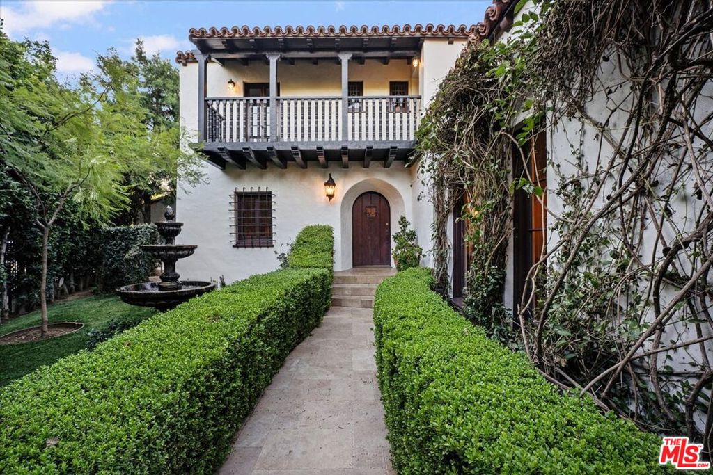 1901 El Cerrito Place