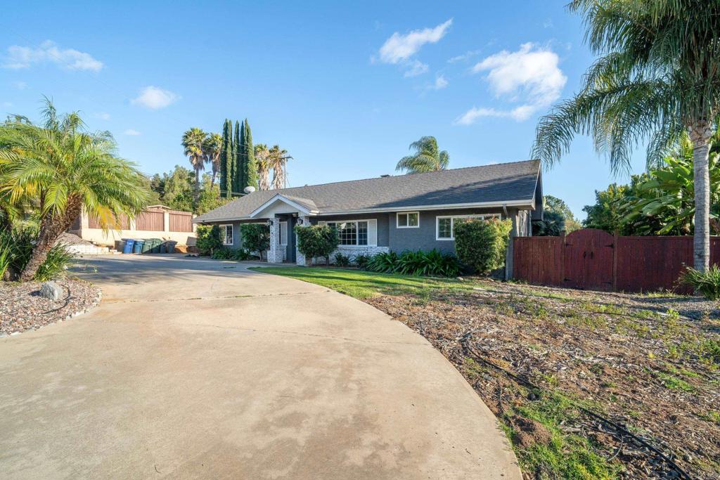 1078 Robertson Drive - photo 2