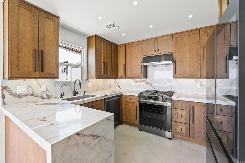 3080 Lloyd Street - photo 6