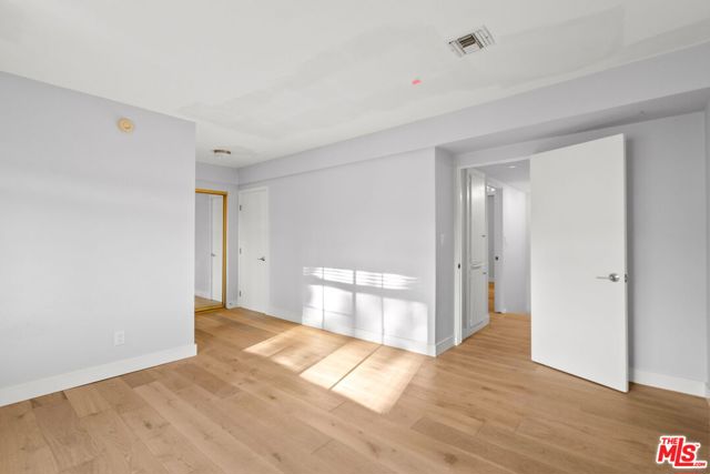 4771 La Villa Marina, Marina del Rey CA: https://media.crmls.org/mediaz/765a3c4a-fd9a-4f6f-8fe5-6fde651233cf.jpg