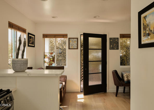 Detail Gallery Image 27 of 32 For 2819 Frederick St, Los Angeles,  CA 90065 - 3 Beds | 3 Baths