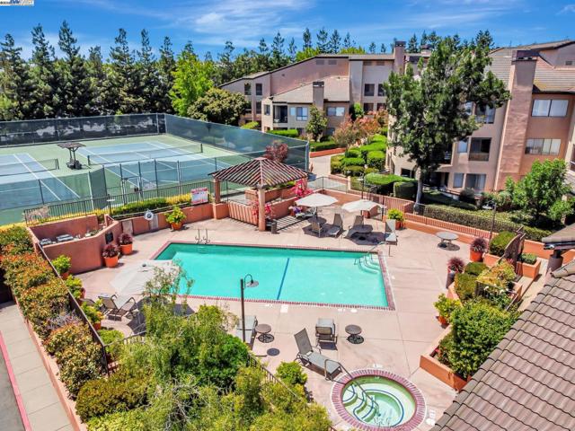 39199 Guardino Drive, Fremont CA: https://media.crmls.org/mediaz/765d3034-fa7d-46e7-9cae-650ab5c04a92.jpg