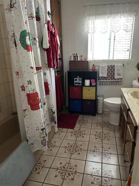 Home for Sale in Bonita