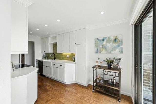 1051 Beach Park Boulevard, Foster City CA: https://media.crmls.org/mediaz/765df164-f989-4277-8c7e-c1e01595d0f4.jpg