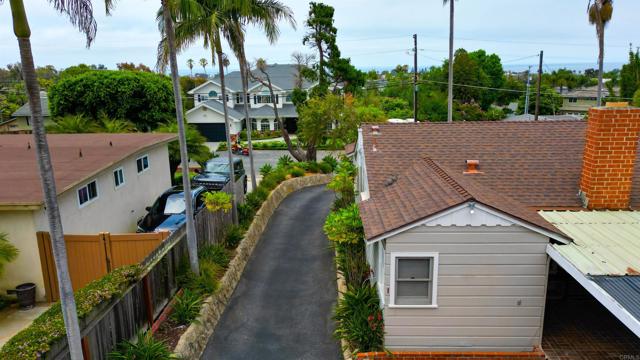 2862 Highland Drive, Carlsbad CA: https://media.crmls.org/mediaz/765e4f4b-6ab5-44b9-bdf5-d5584153051a.jpg