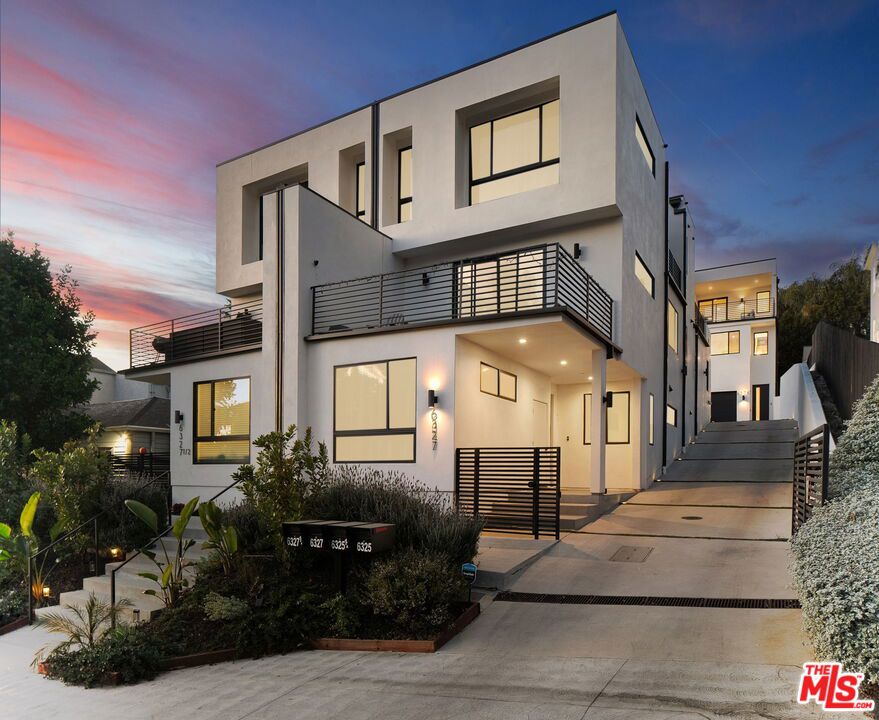 6325 Primrose Avenue