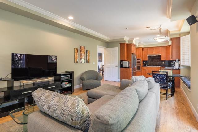 992 Lakeview Way, Redwood City CA: https://media.crmls.org/mediaz/7660a8d2-ee6c-46c0-8010-af84c0d659ea.jpg