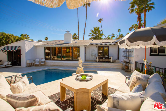 148 W Camino Descanso, Palm Springs, CA 92264