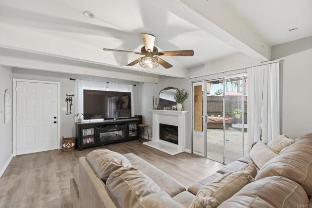 Detail Gallery Image 9 of 33 For 514 Jamacha Rd 2j,  El Cajon,  CA 92019 - 3 Beds | 3 Baths