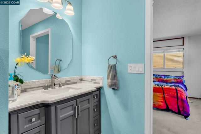 2113 Dalis Drive, Concord CA: https://media.crmls.org/mediaz/76625012-d628-4b45-a84e-2efbecc32f22.jpg