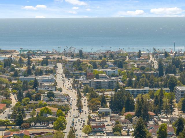 113 Claremont Terrace, Santa Cruz CA: https://media.crmls.org/mediaz/76626d9b-6108-4f30-b65f-f7dbc9d12d38.jpg