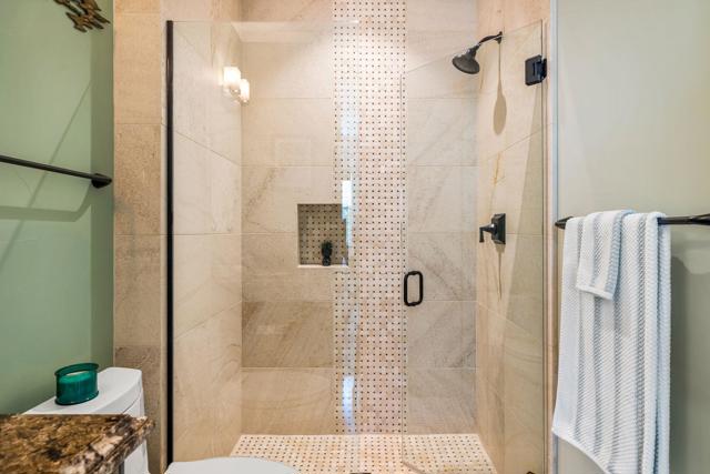 17 Emerald Court, Rancho Mirage CA: https://media.crmls.org/mediaz/7662ac57-6e82-4815-b662-99984c640a0e.jpg