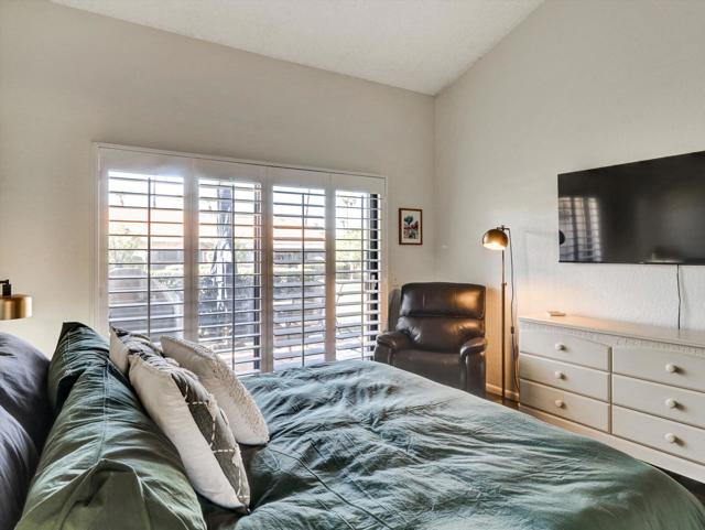 171 Winterhaven Circle, Palm Desert CA: https://media.crmls.org/mediaz/7662b6ae-fbde-4aac-a8eb-3e005febca22.jpg
