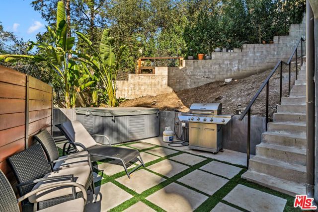 3026 PASSMORE Drive, Los Angeles CA: https://media.crmls.org/mediaz/7662e42e-ce20-4124-b967-702b62c2dd8f.jpg