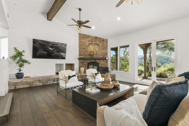 Detail Gallery Image 9 of 50 For 3369 Dehesa Rd, El Cajon,  CA 92019 - 4 Beds | 3/1 Baths