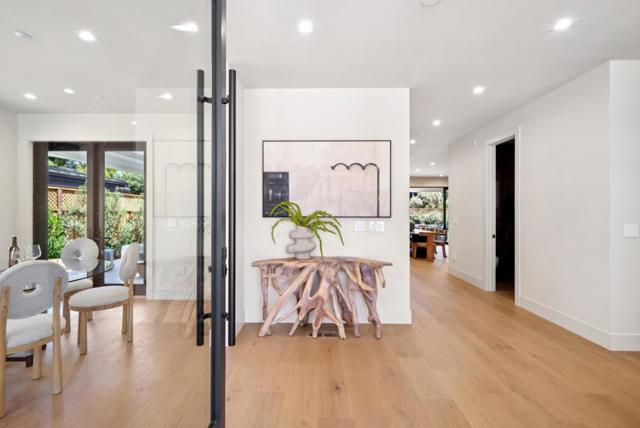 585 Cherry Avenue, Los Altos CA: https://media.crmls.org/mediaz/766362cb-fc90-48fe-a845-2661995b5969.jpg