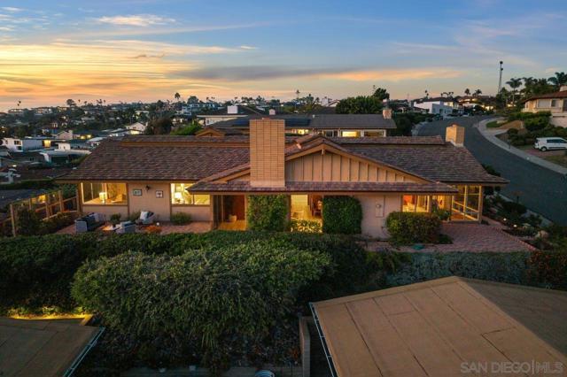 5504 Rutgers Road, La Jolla CA: https://media.crmls.org/mediaz/7663e490-e6af-4360-a4b7-fcb54d759749.jpg