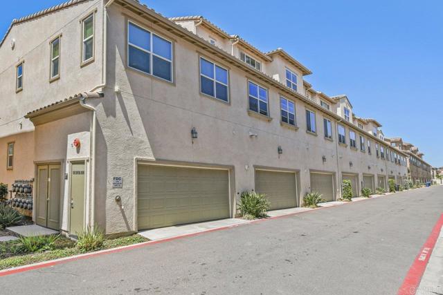 Detail Gallery Image 27 of 34 For 1310 Santa Liza Ave #8,  Chula Vista,  CA 91913 - 4 Beds | 4 Baths