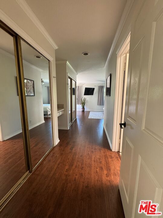 31007 Minute Man Way, Westlake Village CA: https://media.crmls.org/mediaz/7663fe79-ba5b-438b-a1a2-9e378f3f067d.jpg