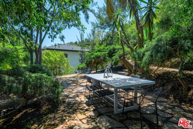 101 Greenfield Avenue, Los Angeles CA: https://media.crmls.org/mediaz/7664623d-f8d4-4e4a-a6bb-9dc5c8226dd9.jpg