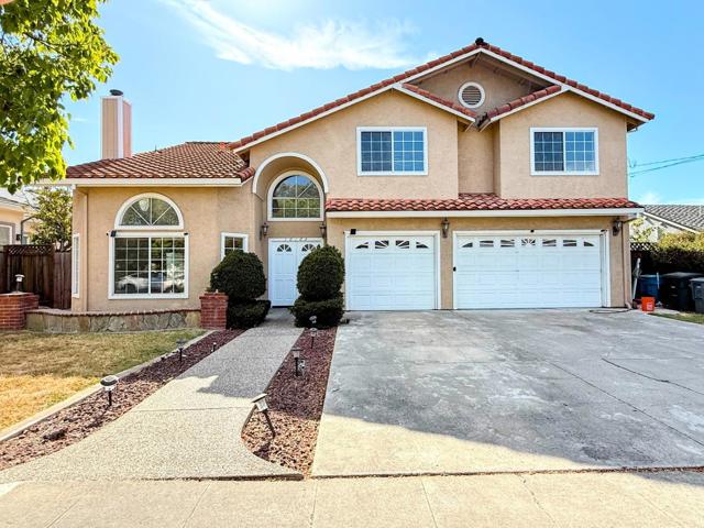 10163 Bret Avenue, Cupertino CA: https://media.crmls.org/mediaz/7664676f-a9d1-4c34-ad82-d06f336e0c50.jpg