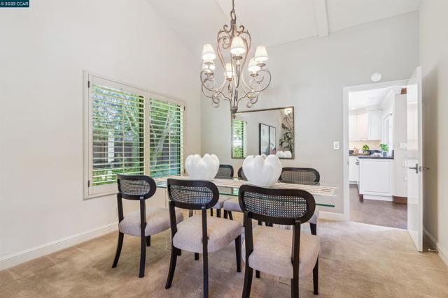 924 Cheyenne Dr, Walnut Creek CA: https://media.crmls.org/mediaz/7665150a-a587-45b7-9e66-099cdd43da66.jpg