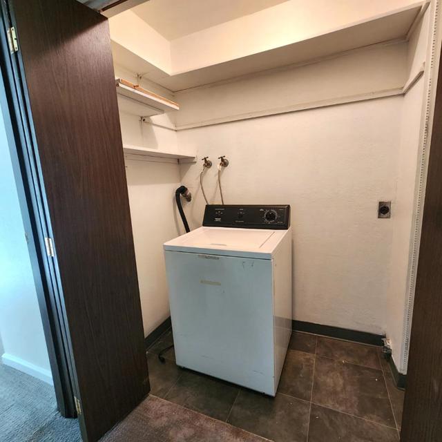 1500 Broadway, Burlingame CA: https://media.crmls.org/mediaz/766651ba-b4e4-4e6b-8012-54159cd9fca9.jpg